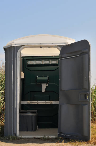 Best Handicap porta potty rental  in Wales, WI